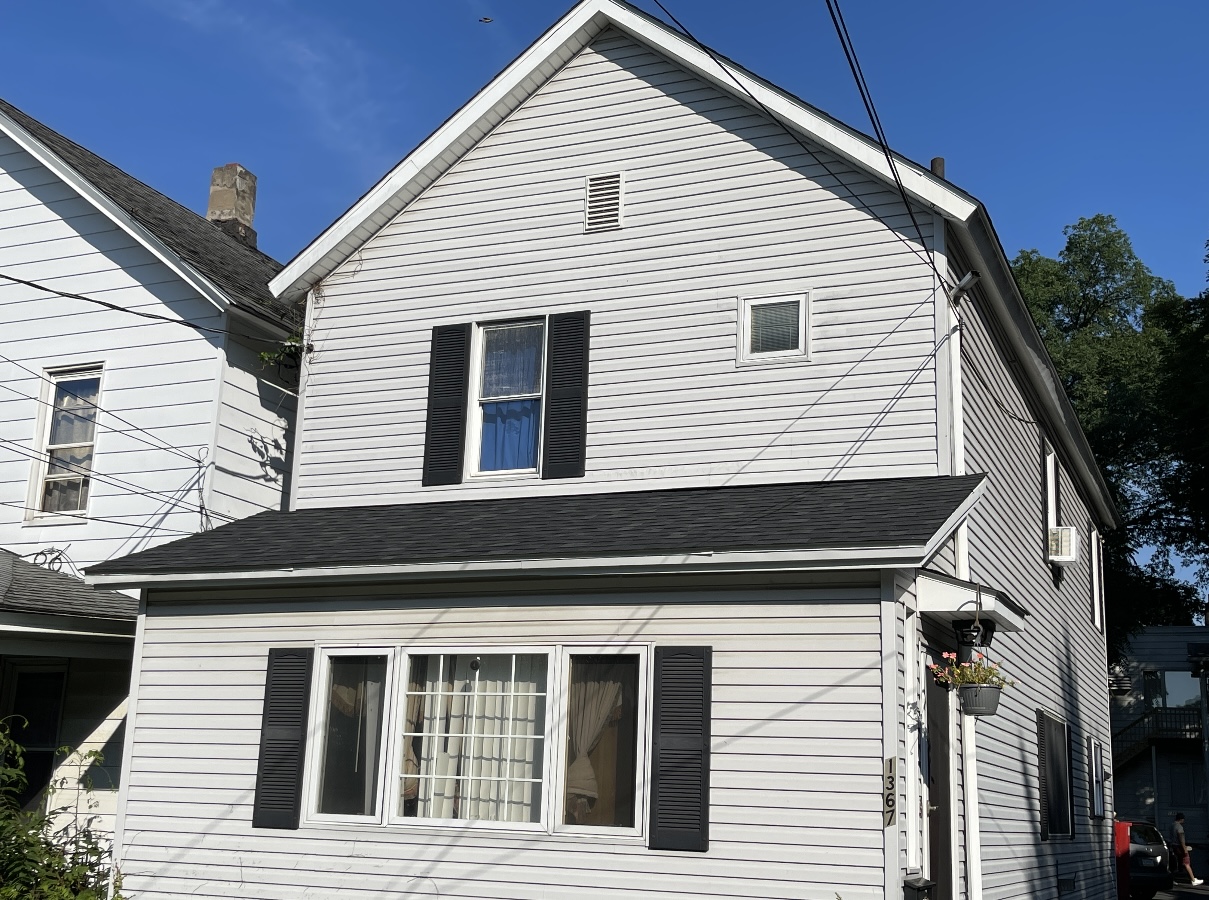 Penn Avenue front house in Scranton after roof updates
