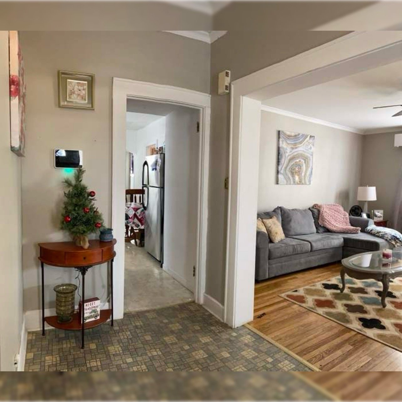 South Webster Avenue three-unit living room in Scranton at purchase, photo 8