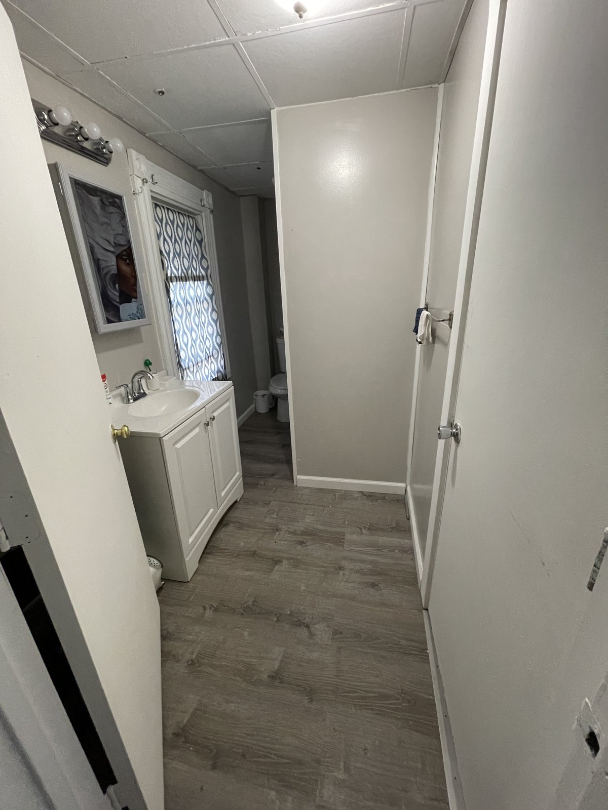 O’Neil Avenue rental bathroom in Wilkes-Barre, after renovation